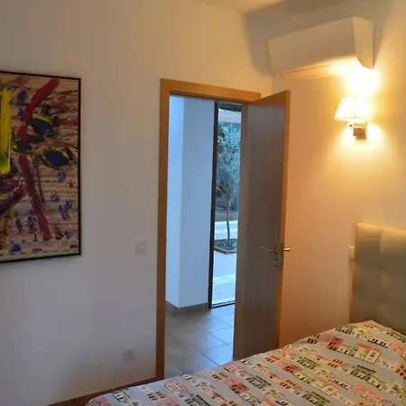 Villa With Pool Near The Beach Alvor